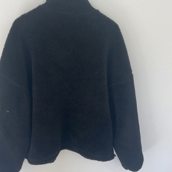 Sherpa alo yoga jacket - Picture 8 of 9